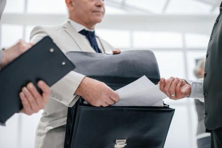 What is a process server?